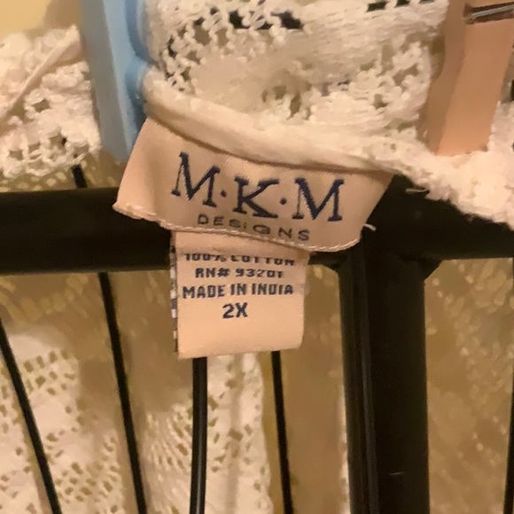 Adorable vest - Picture 4 of 4